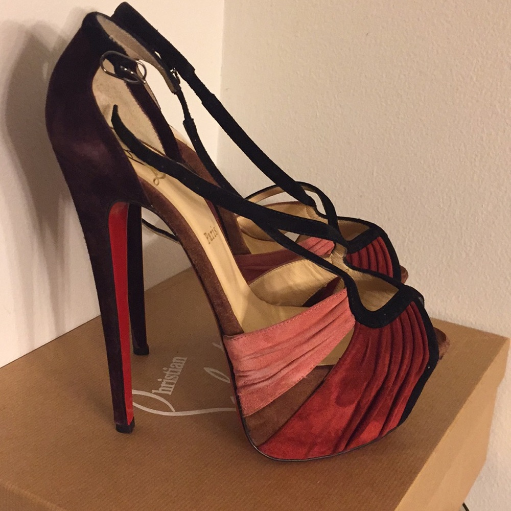 Christian Louboutin size 39 - Picture 4 of 8